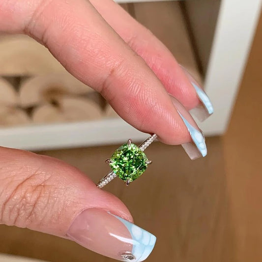 Ancient-style Square Open-ring Green Diamond Ring For The Index Finger