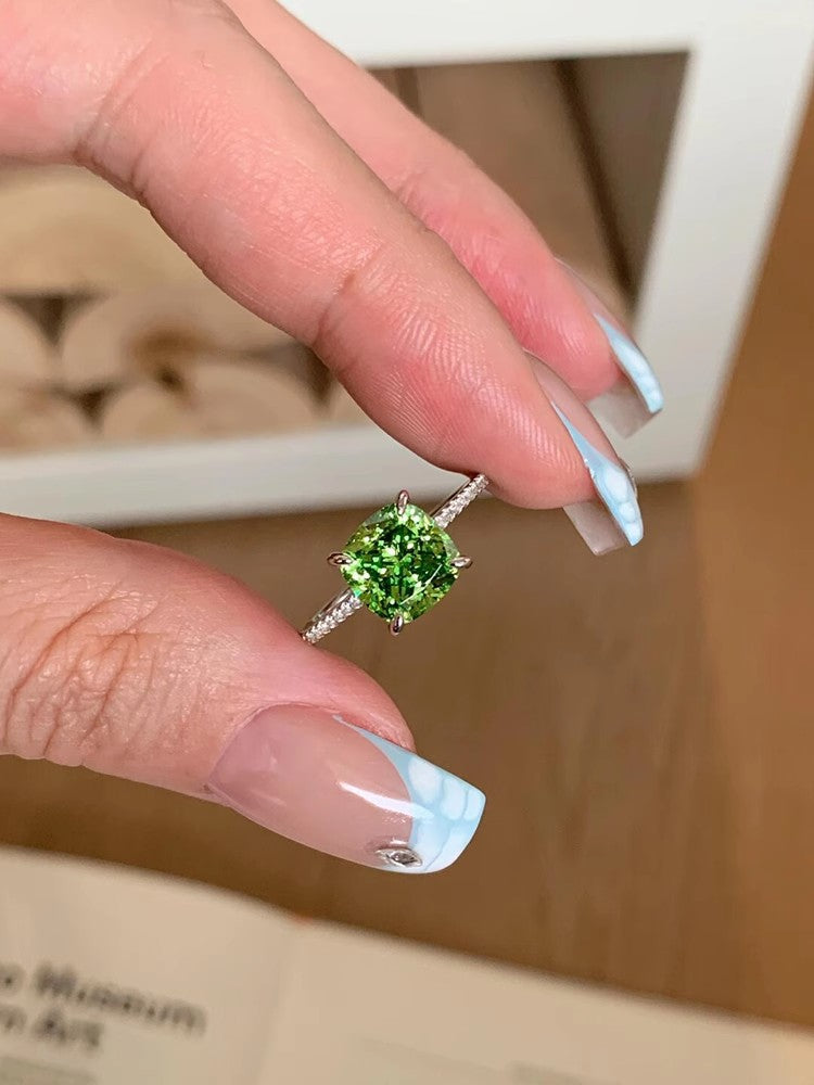 Ancient-style Square Open-ring Green Diamond Ring For The Index Finger